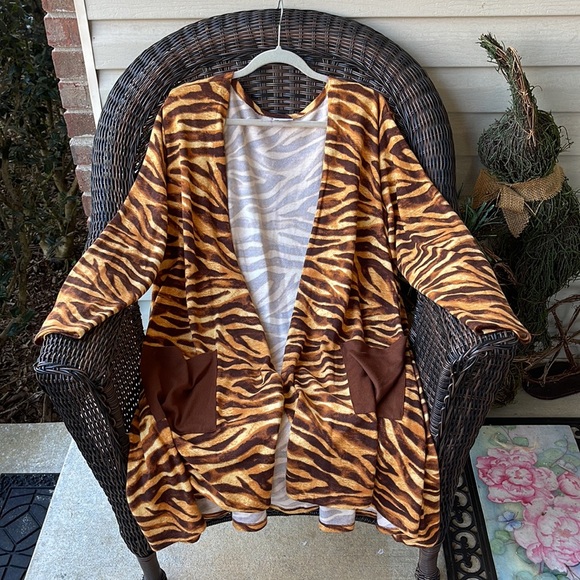 LuLaRoe Sweaters - LulaRoe Brown Zebra Cardigan 2XL